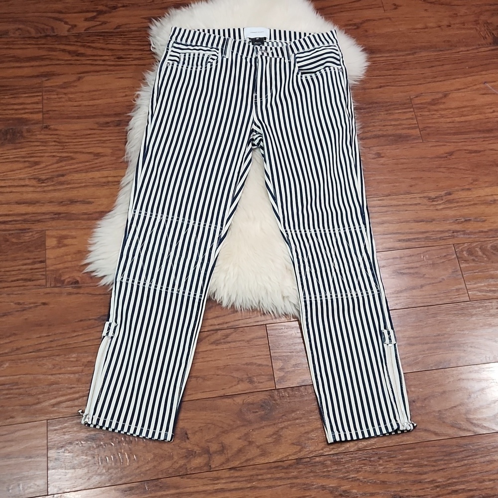 Current/Elliott Cropped Lexton Vertical Striped Crops - Picture 3 of 7